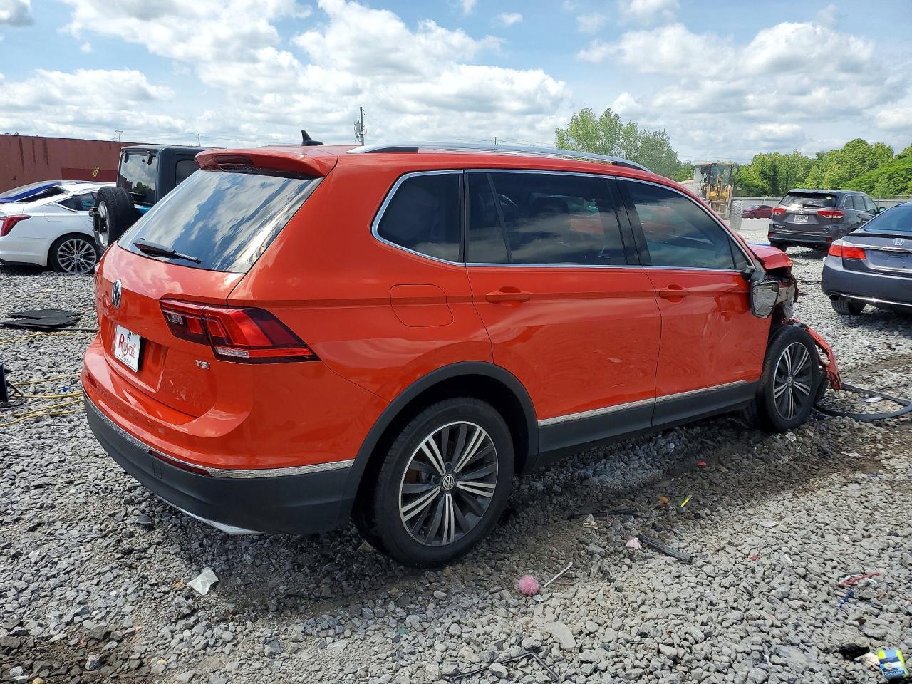 2018 VOLKSWAGEN TIGUAN — фото 3