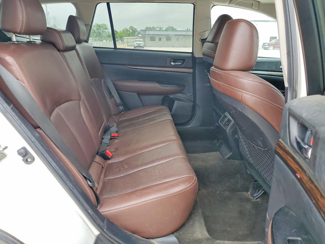 SUBARU OUTBACK