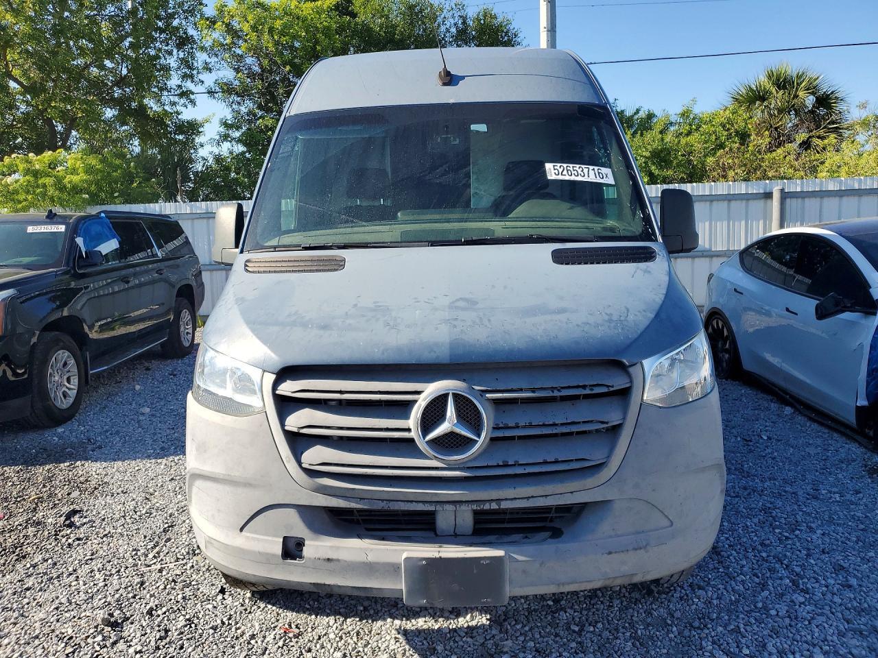 MERCEDES-BENZ SPRINTER