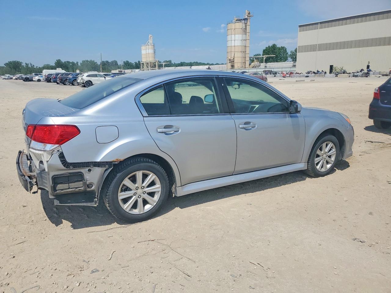 2012 SUBARU LEGACY — фото 3