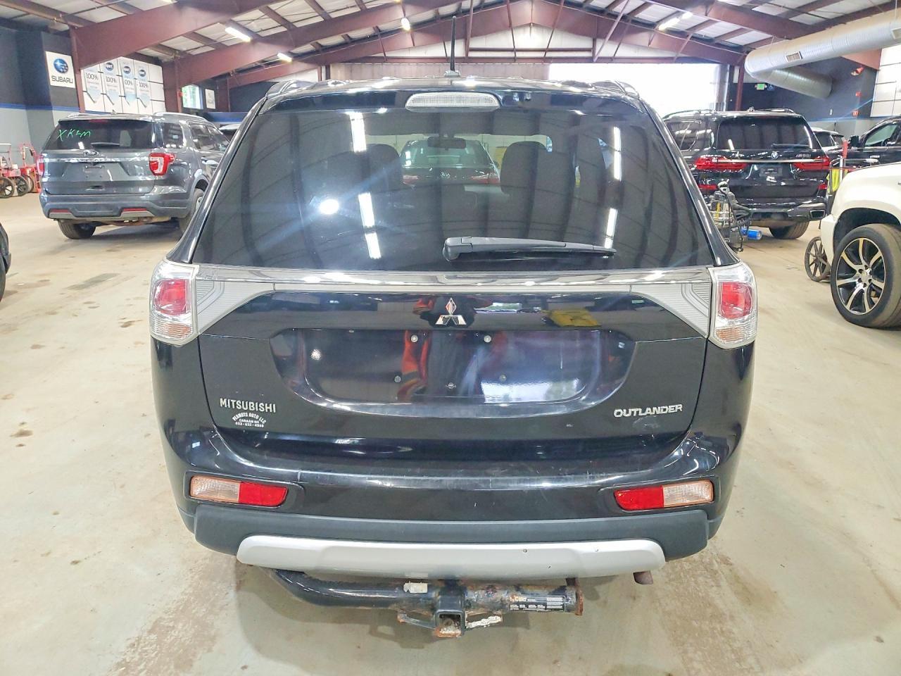 MITSUBISHI OUTLANDER