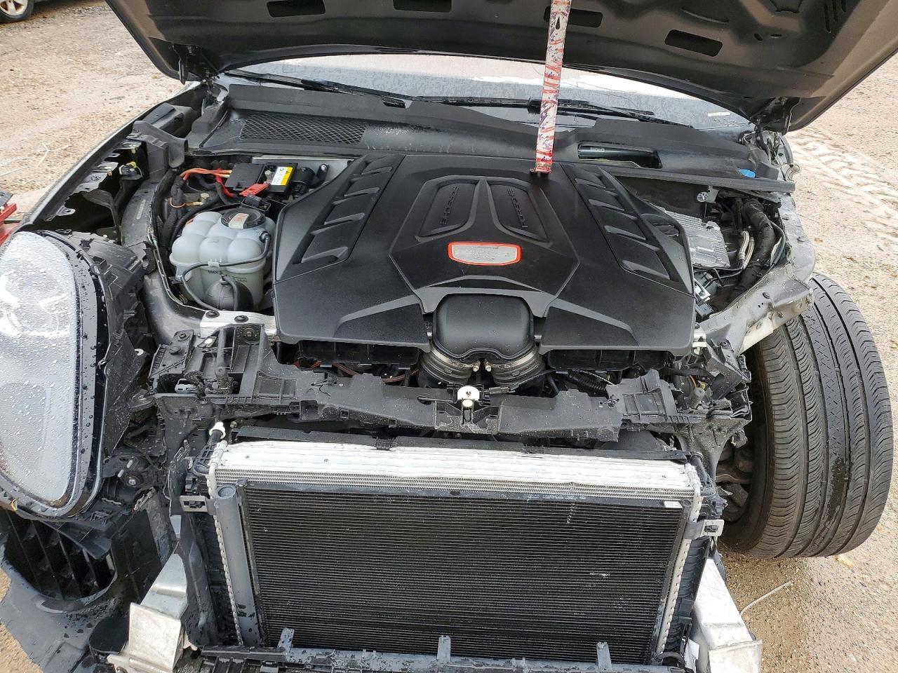 PORSCHE CAYENNE COUPE