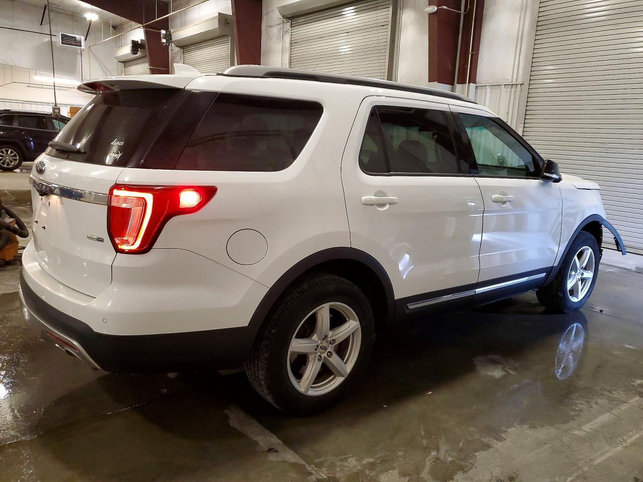 2016 FORD EXPLORER — фото 3