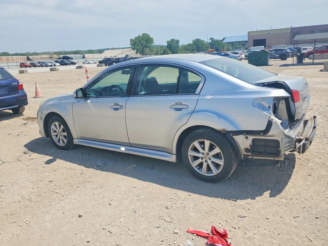 2012 SUBARU LEGACY — фото 2
