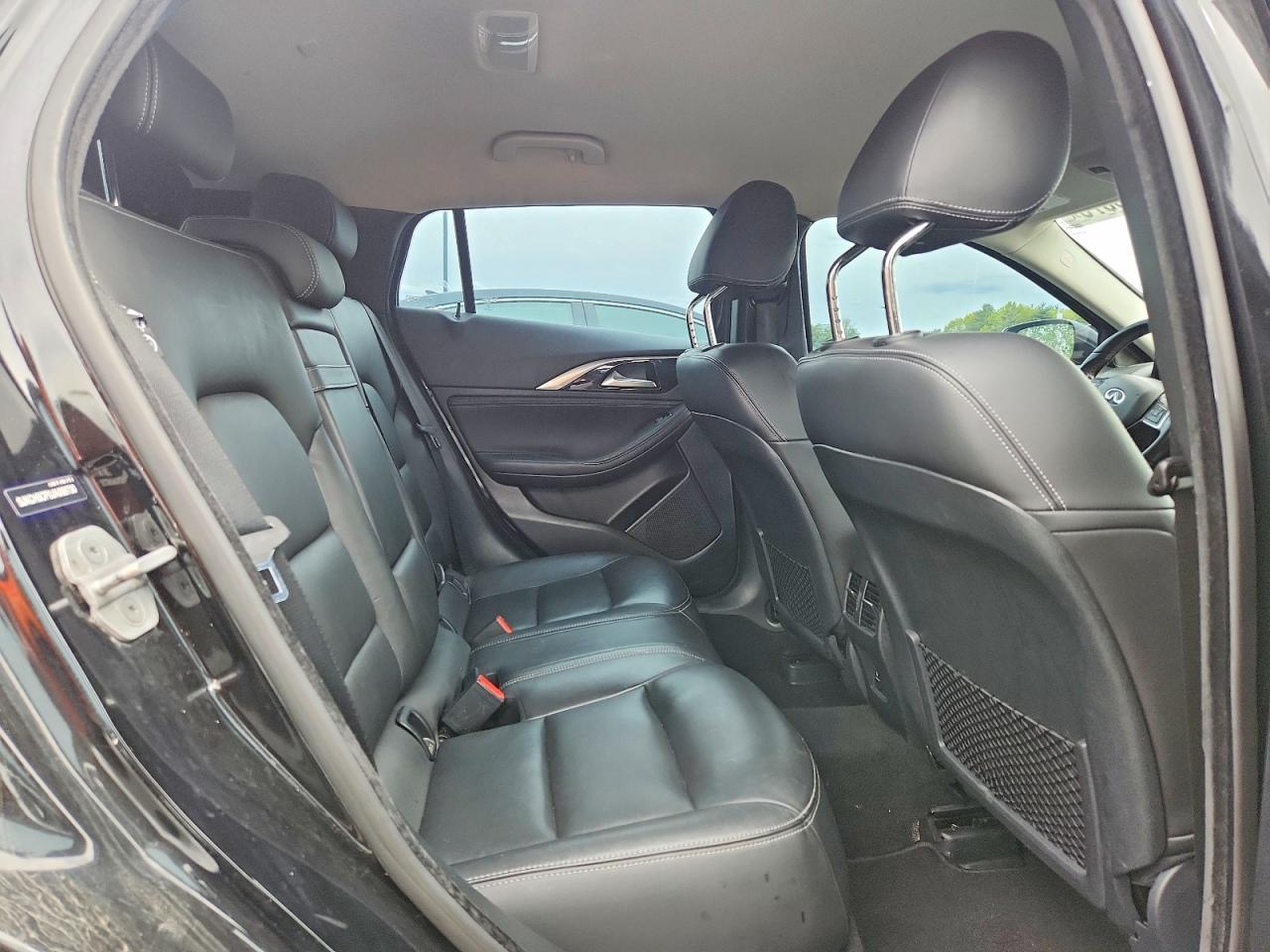 2018 INFINITI QX30 — фото 10