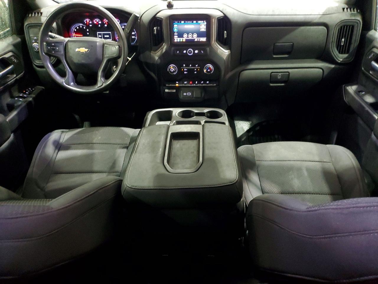 CHEVROLET SILVERADO