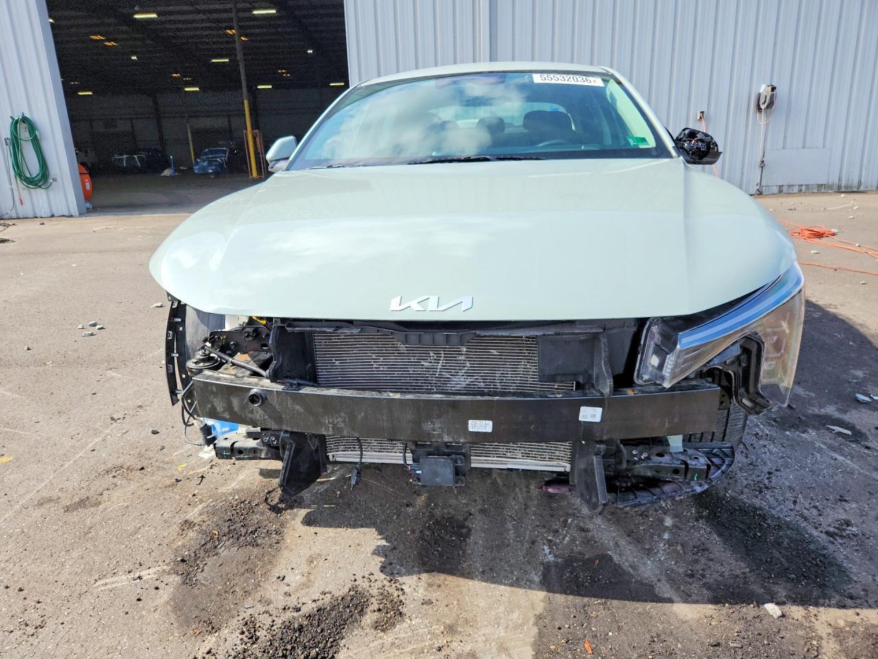 KIA K4