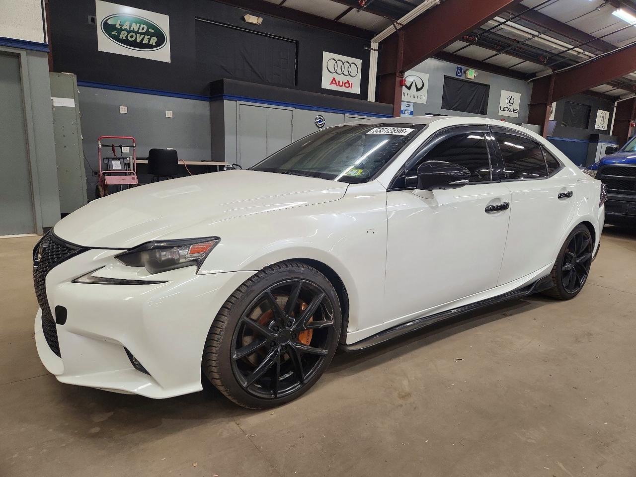 LEXUS IS