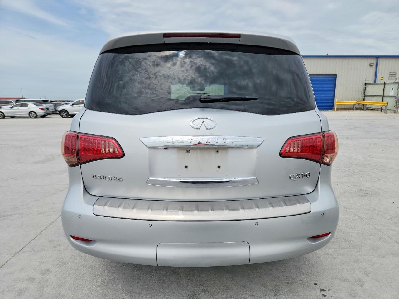 INFINITI QX80