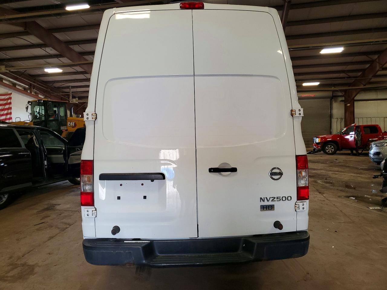 NISSAN NV