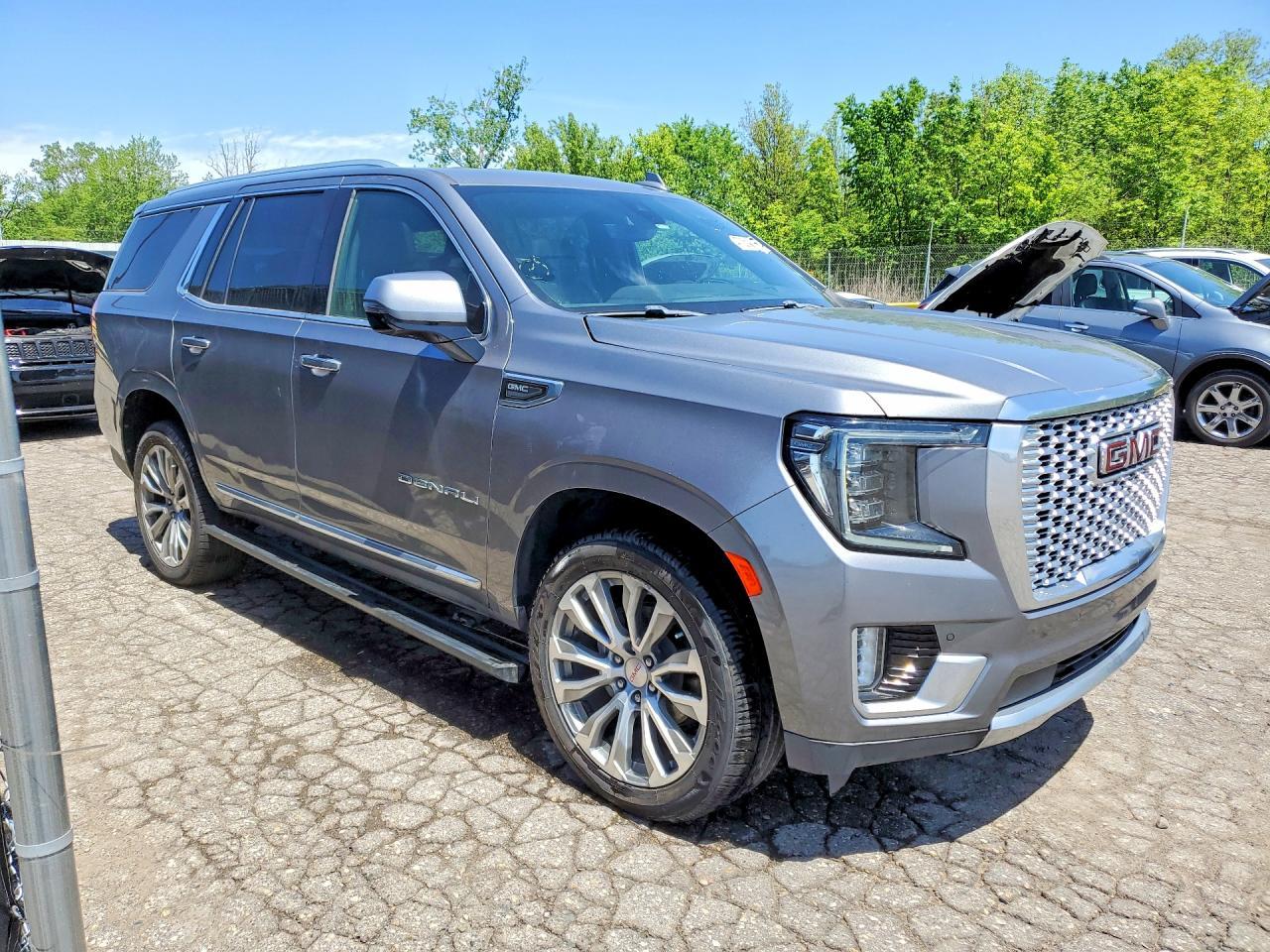 GMC YUKON