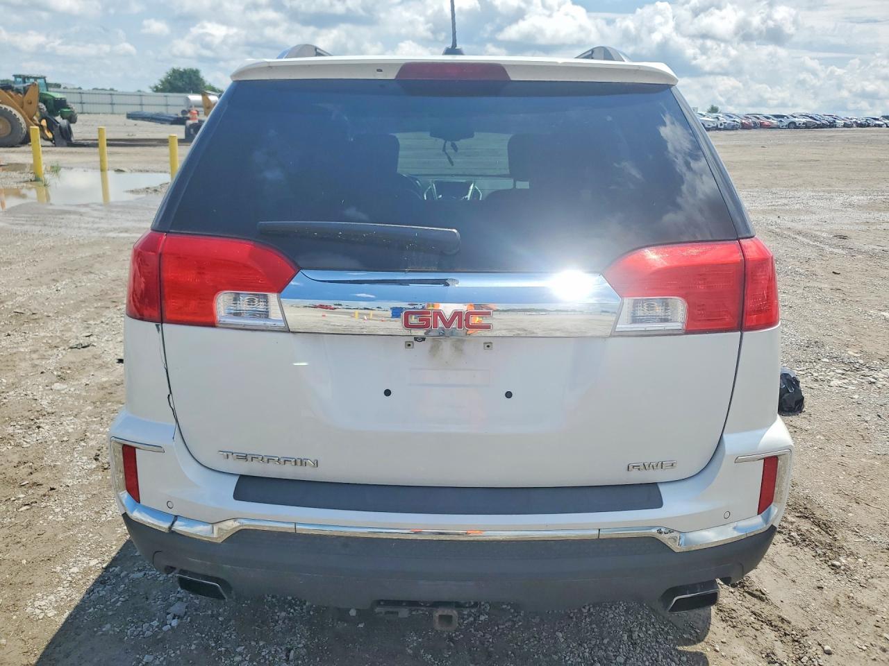 2016 GMC TERRAIN — фото 6