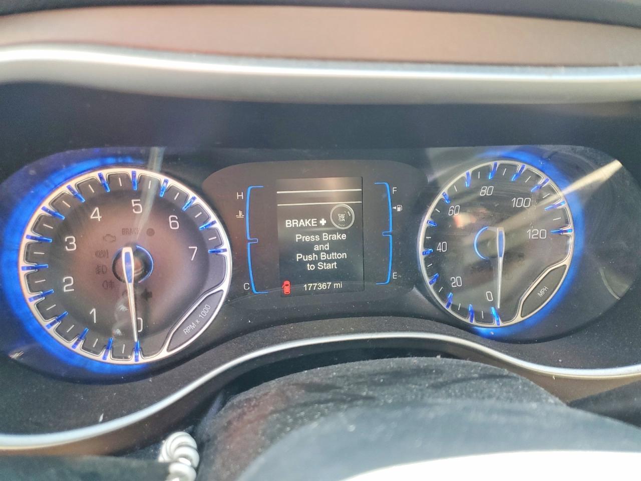 CHRYSLER PACIFICA