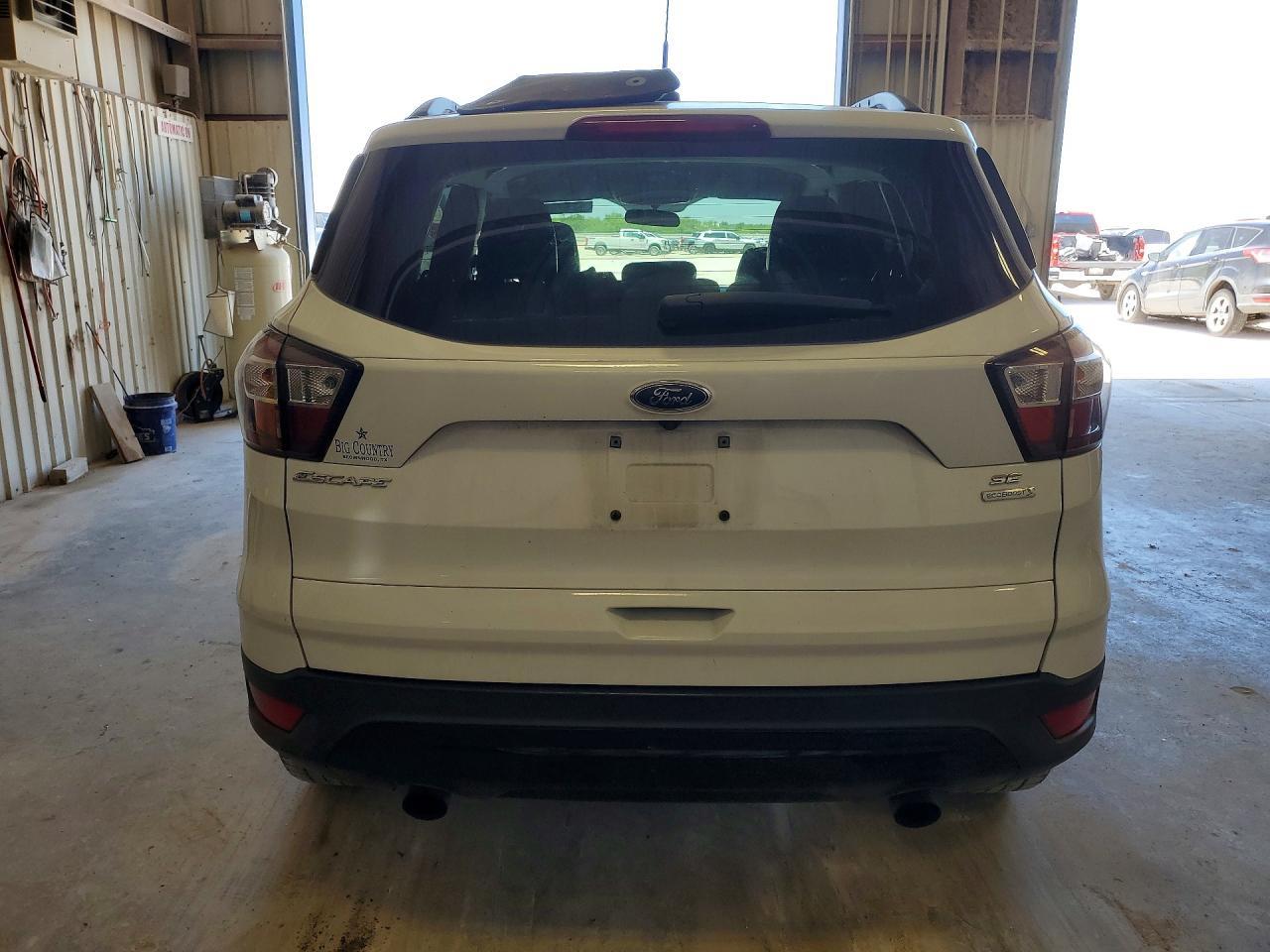 FORD ESCAPE