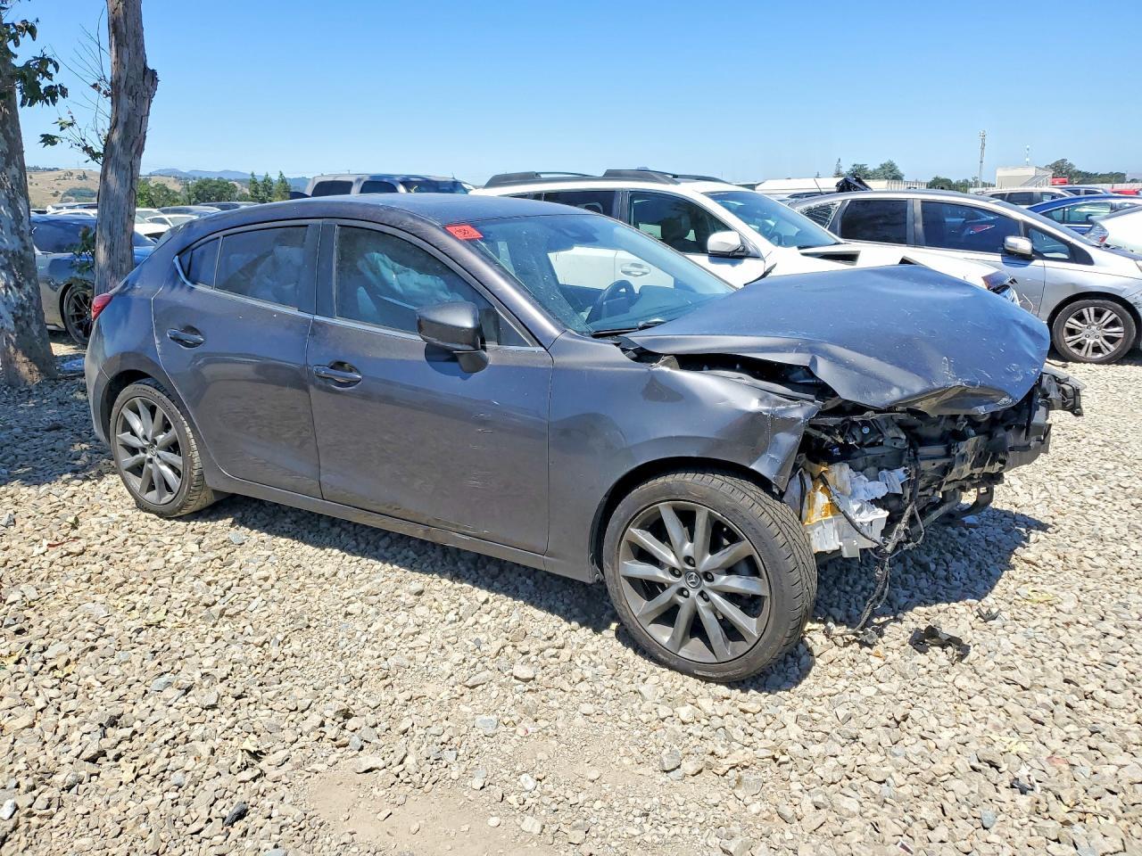 2018 MAZDA 3 — фото 4