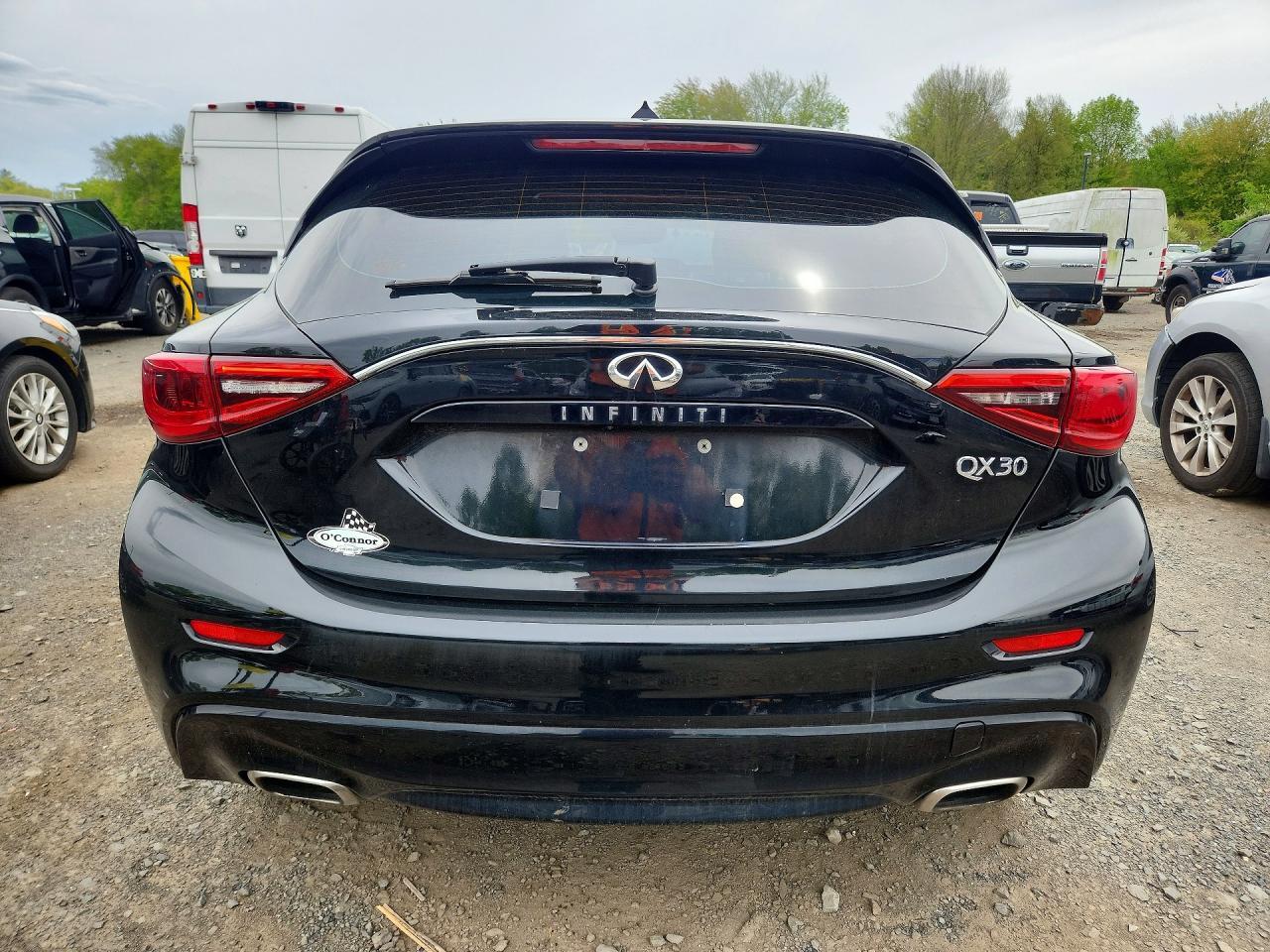 2018 INFINITI QX30 — фото 6