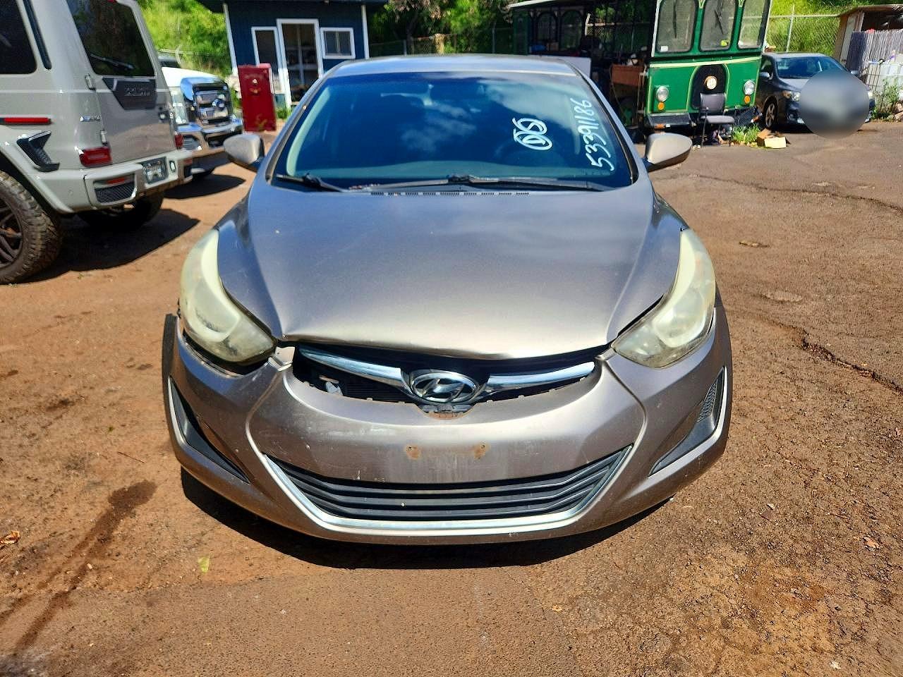 HYUNDAI ELANTRA