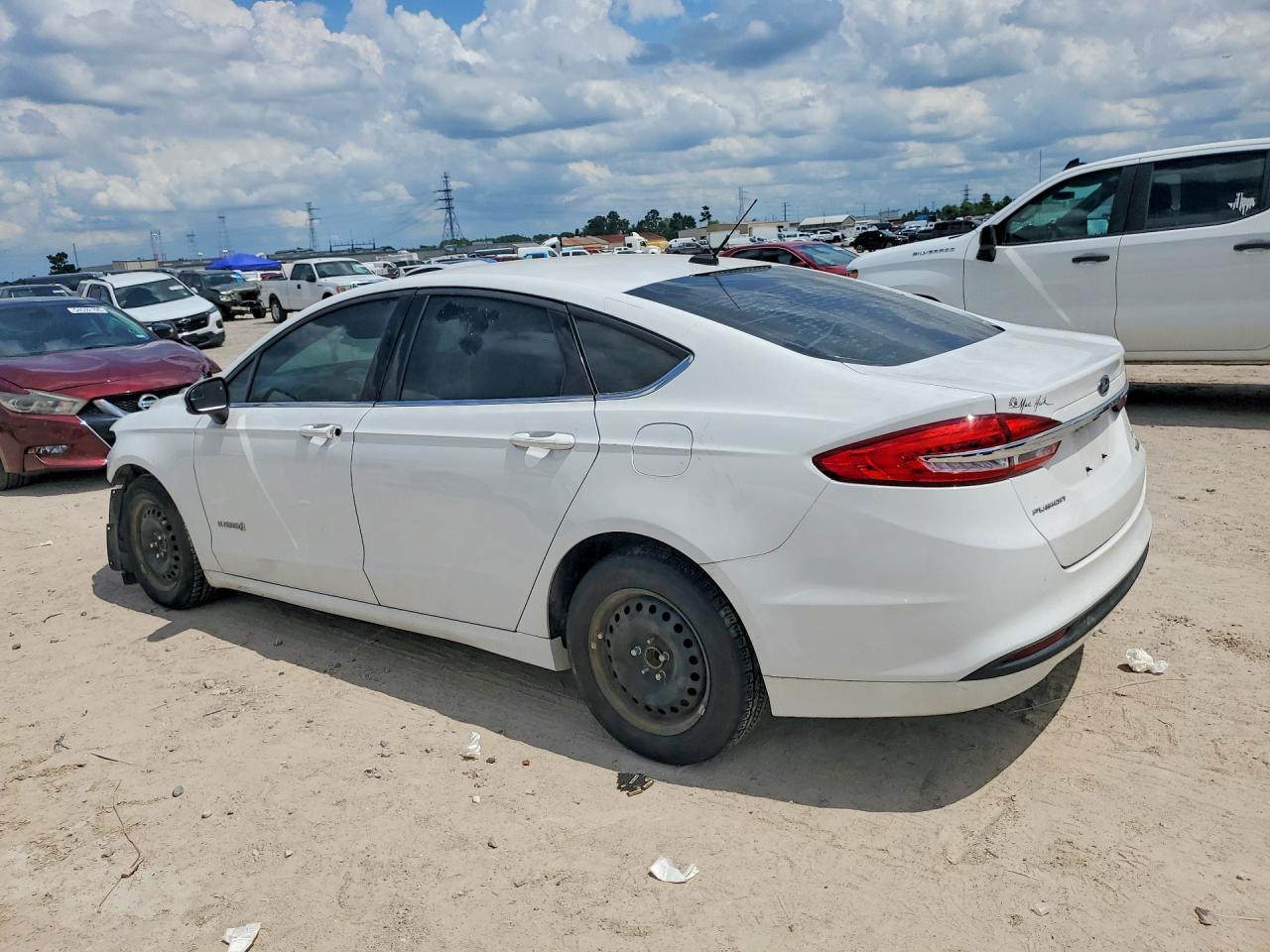 FORD FUSION HYBRID