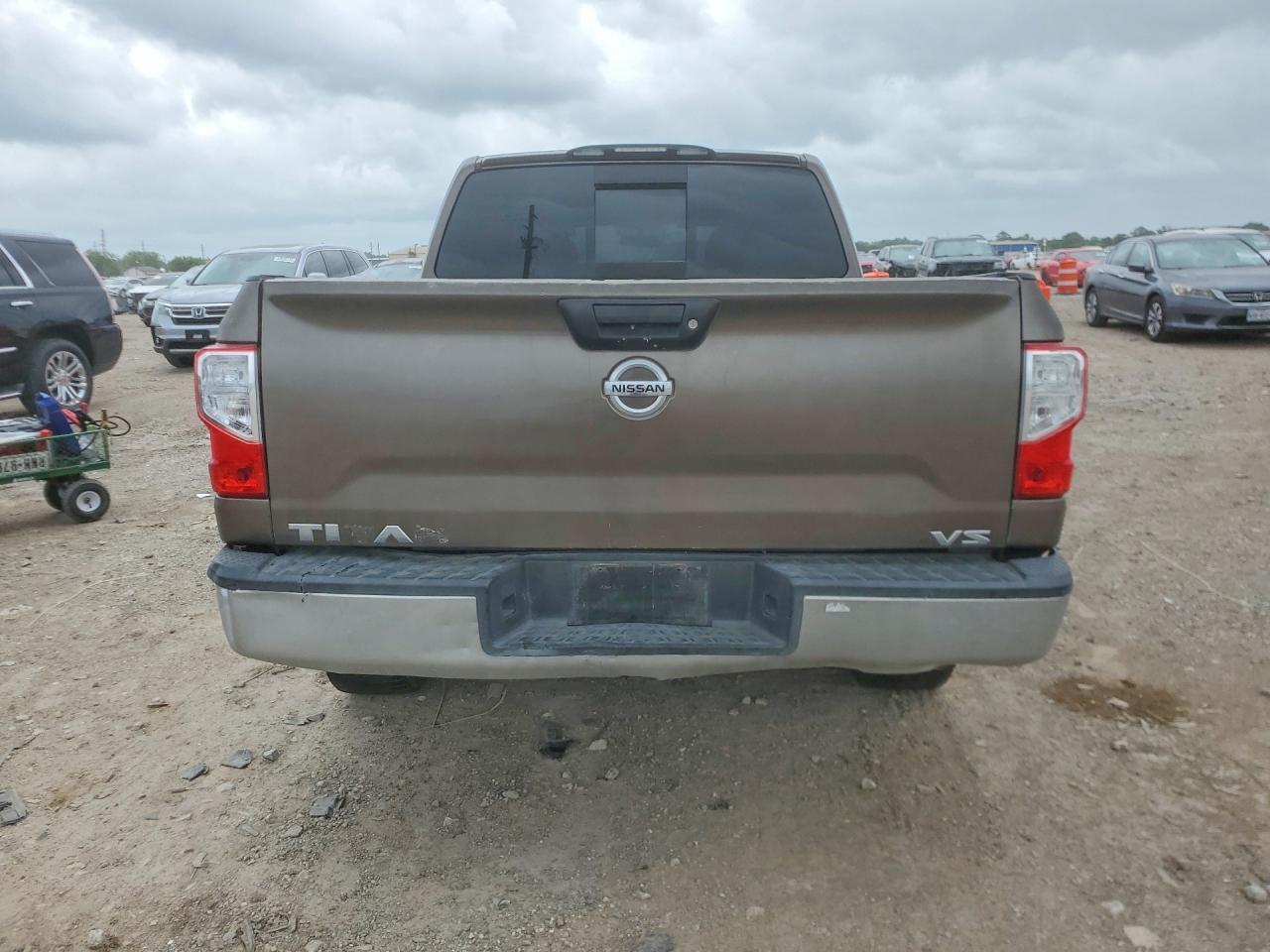 2017 NISSAN TITAN — фото 6