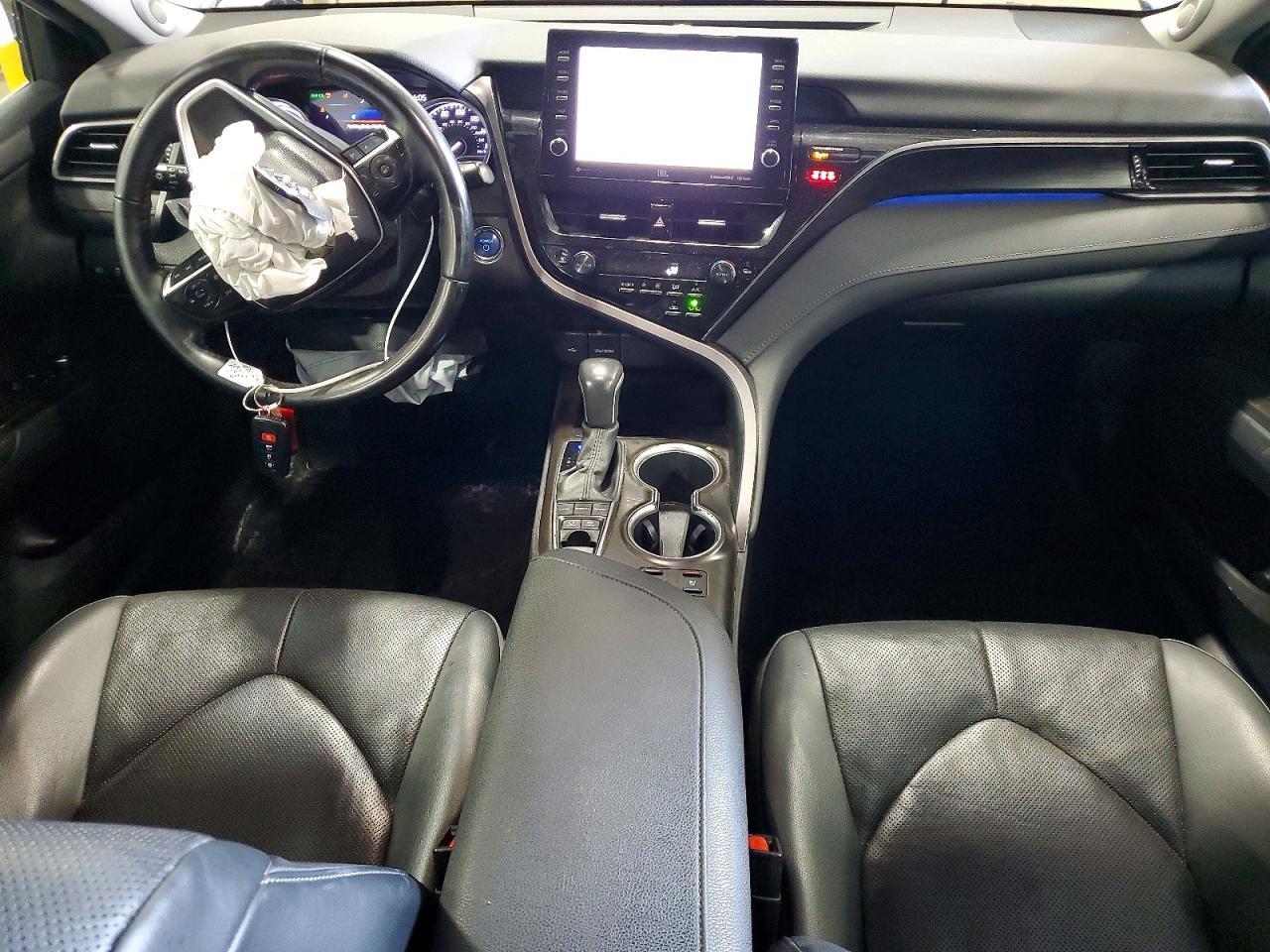 2022 TOYOTA CAMRY HYBRID — фото 8