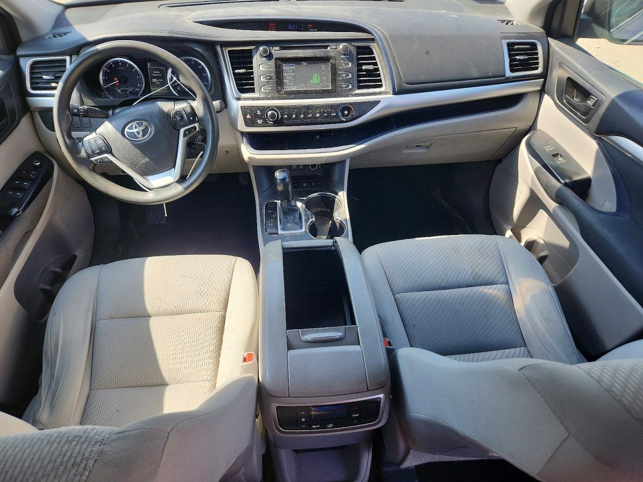 2017 TOYOTA HIGHLANDER — фото 8
