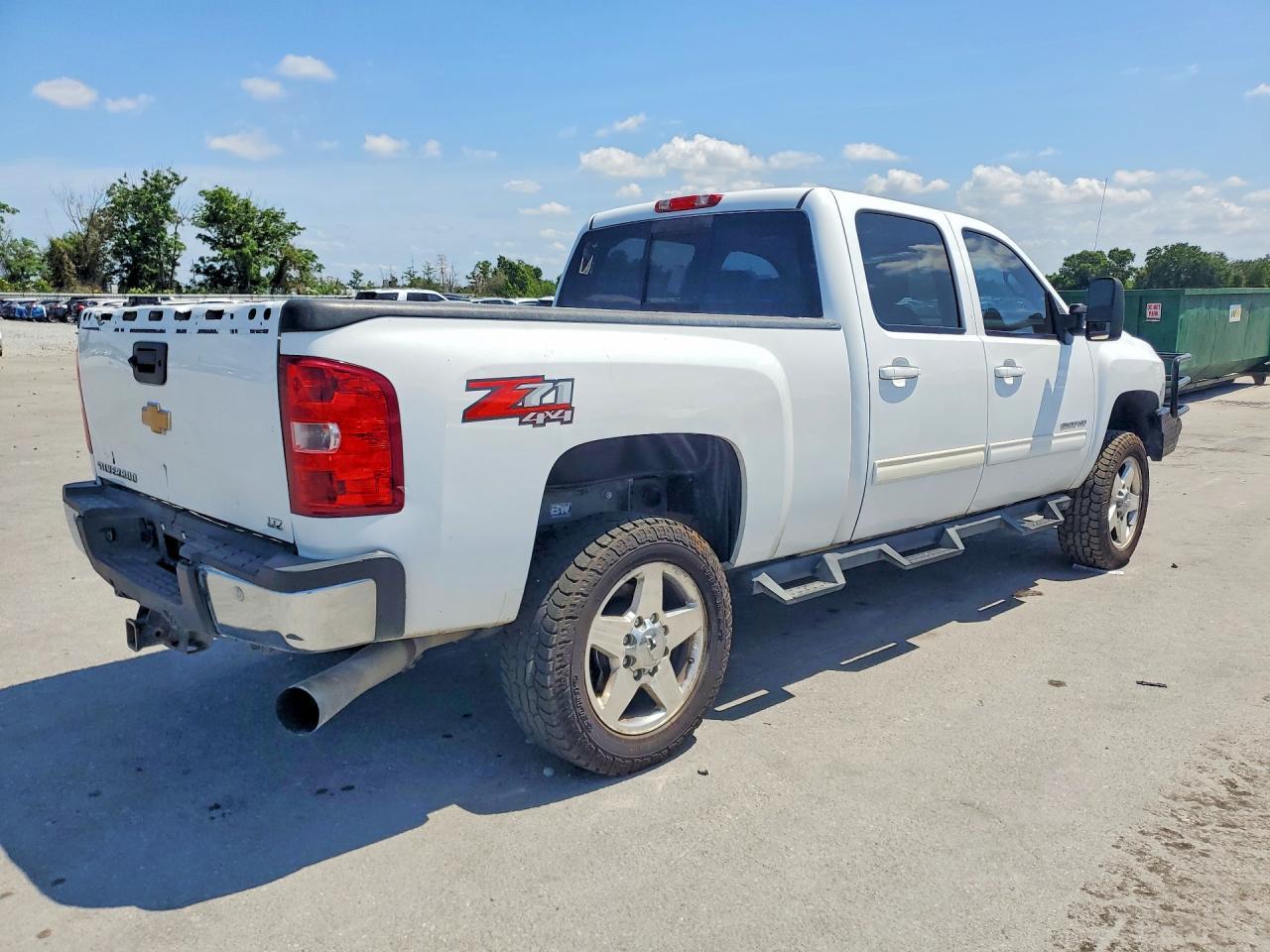 CHEVROLET SILVERADO