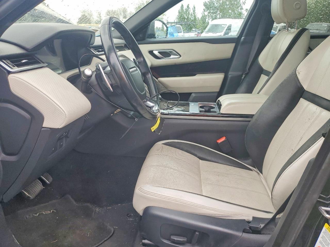 LAND ROVER RANGE ROVER VELAR