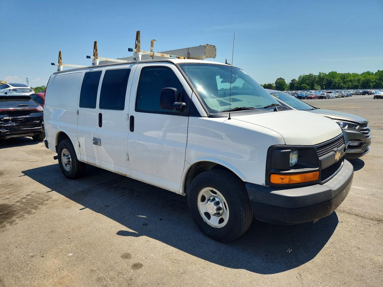 2015 CHEVROLET EXPRESS — фото 4