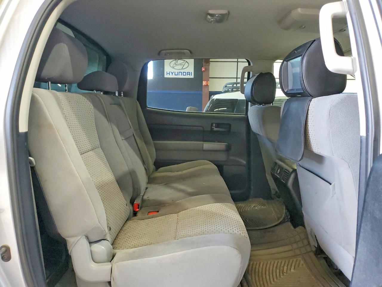 TOYOTA TUNDRA