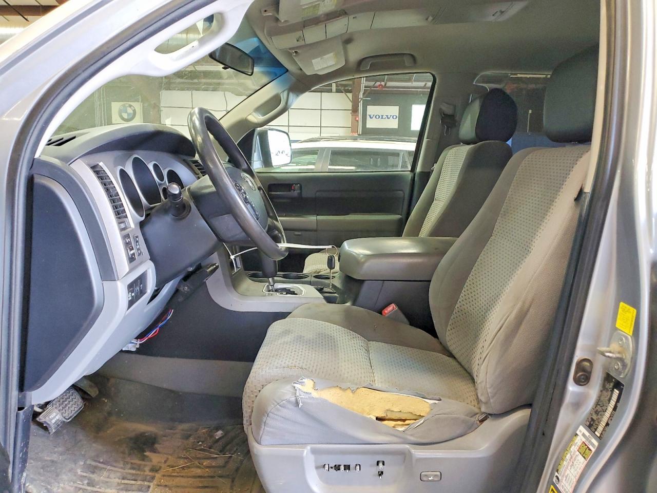 TOYOTA TUNDRA