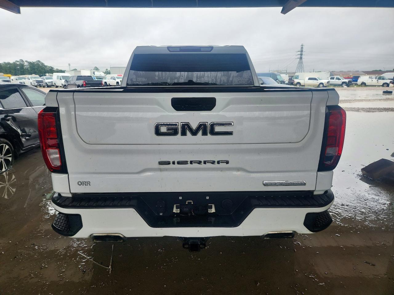 GMC SIERRA