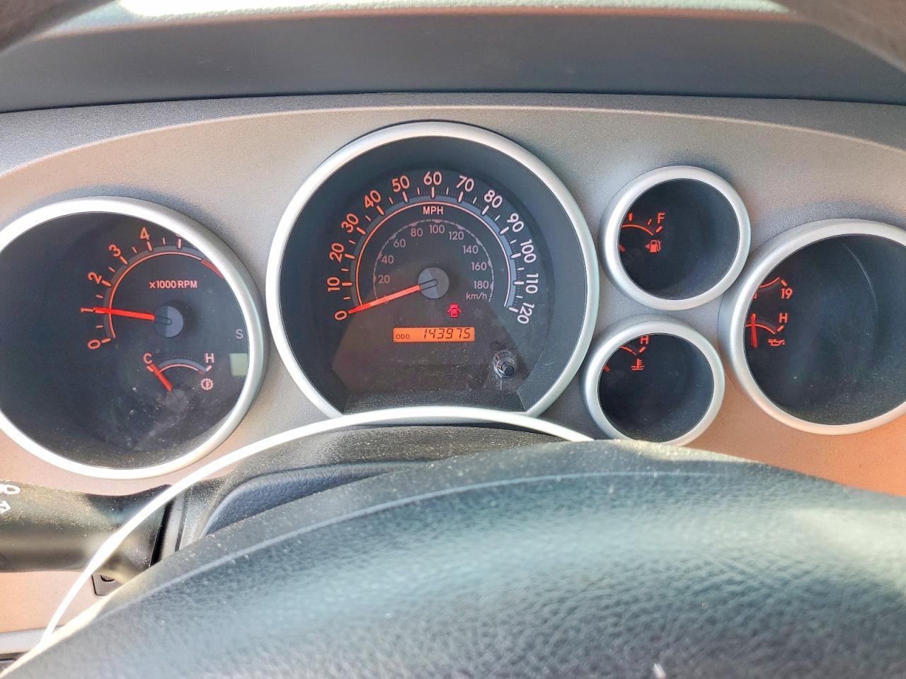 TOYOTA TUNDRA