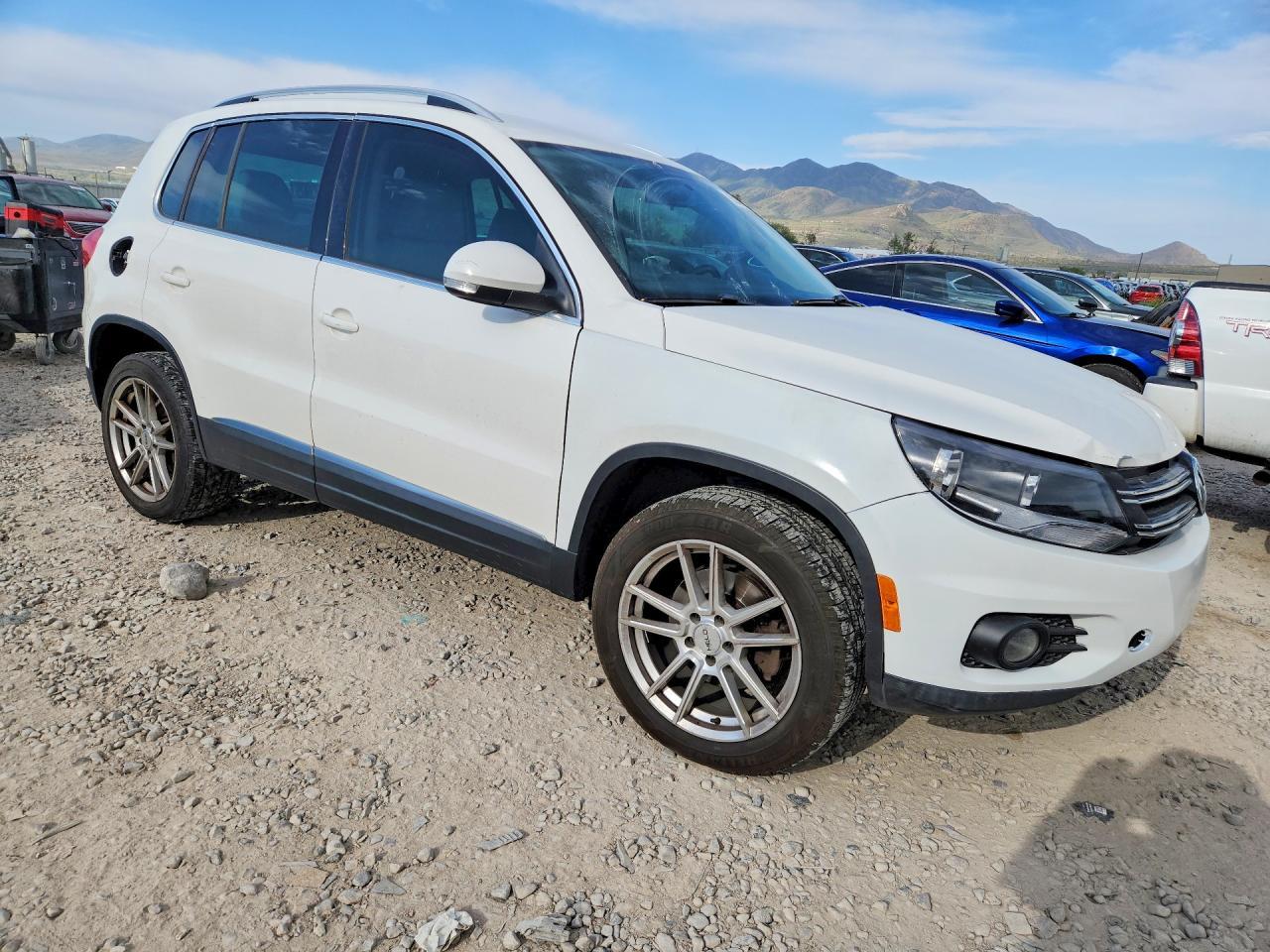 2013 VOLKSWAGEN TIGUAN — фото 4