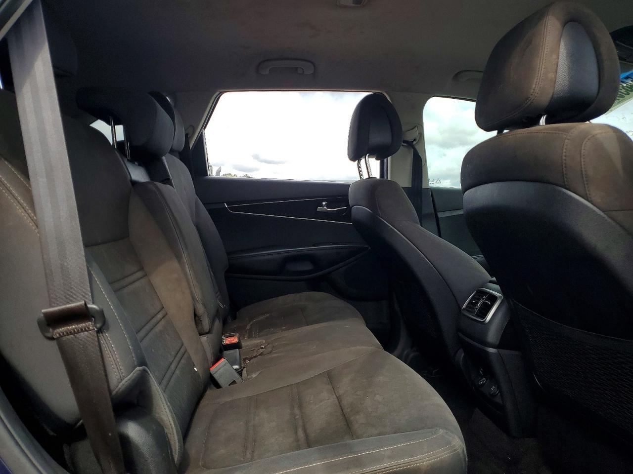 2016 KIA SORENTO — фото 11