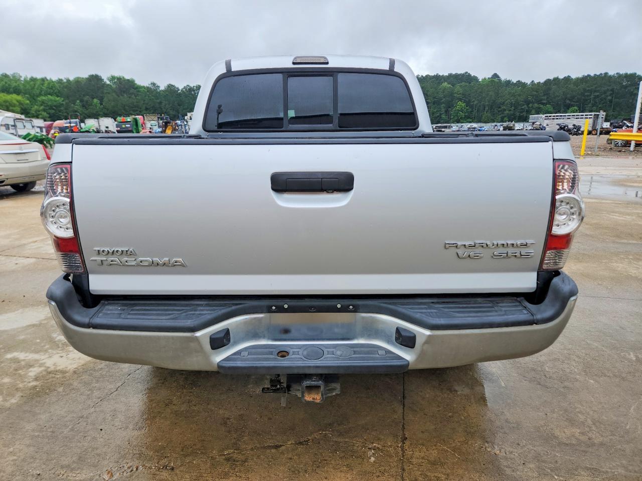 TOYOTA TACOMA