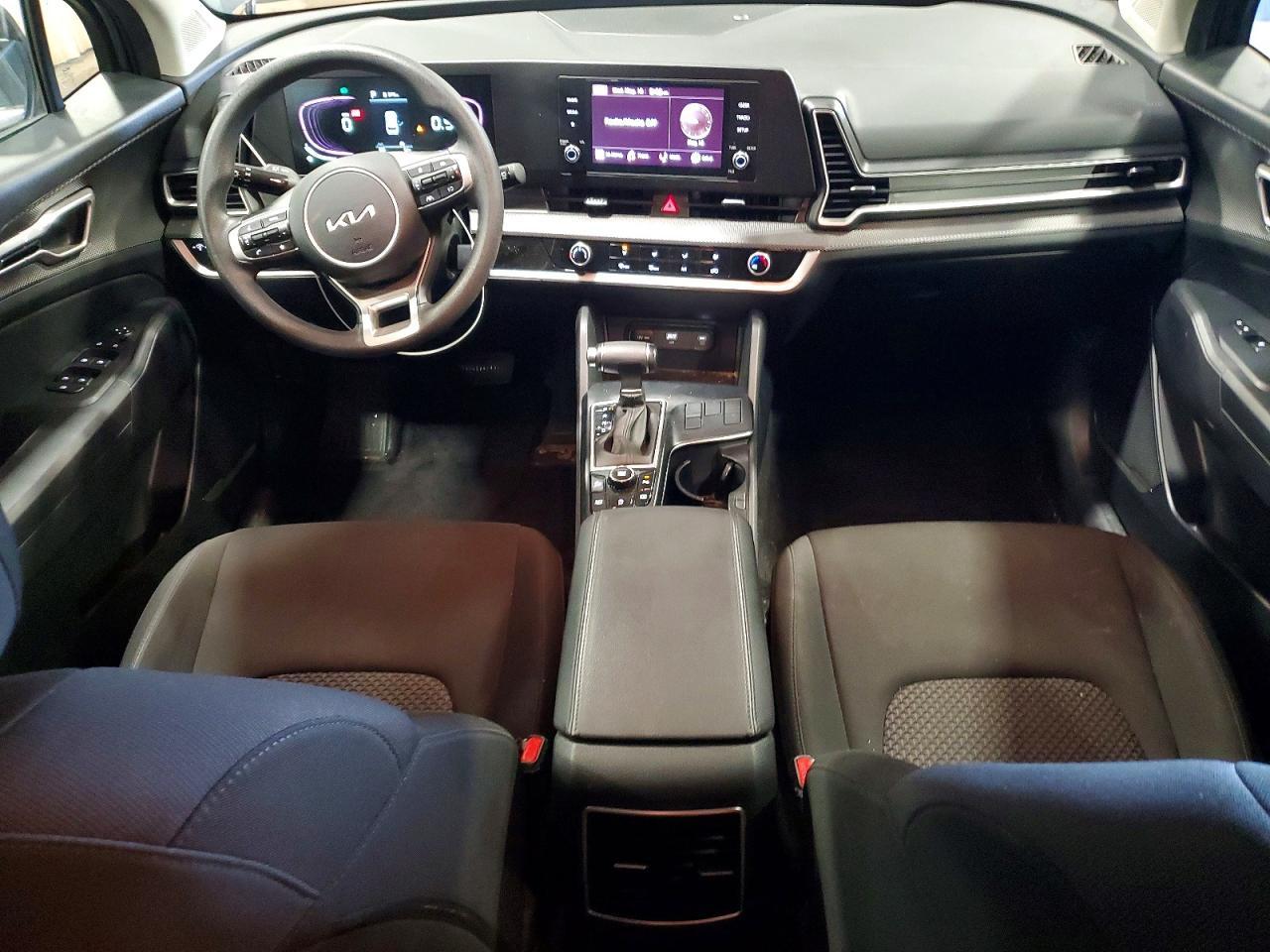 2025 KIA SPORTAGE — фото 8
