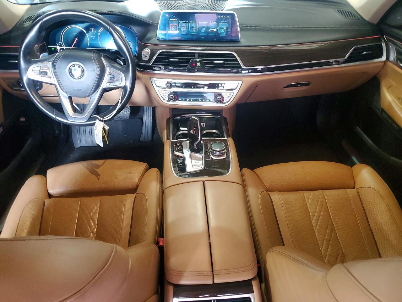 2016 BMW 7 SERIES — фото 8