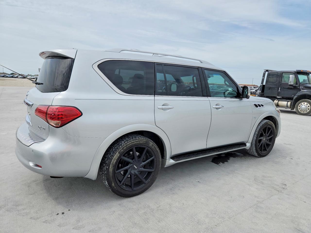 INFINITI QX80