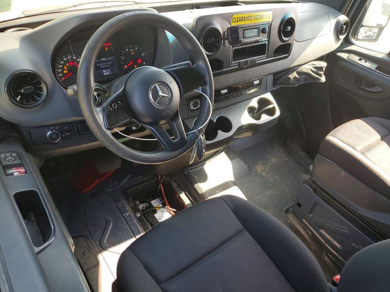 MERCEDES-BENZ SPRINTER