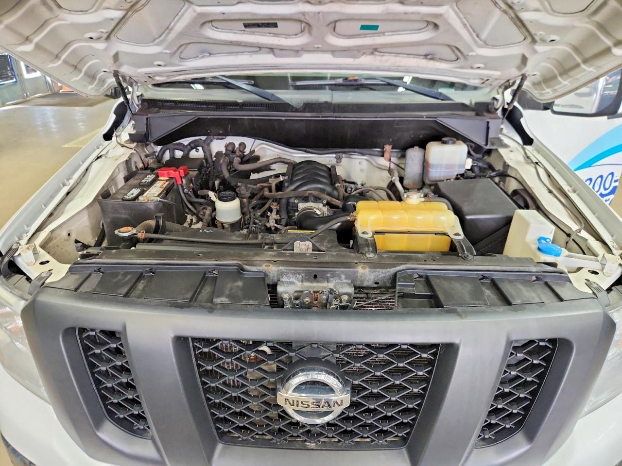 NISSAN NV2500