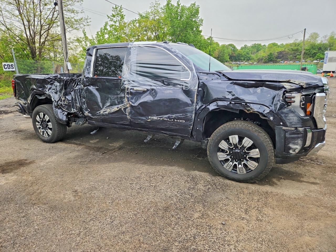 2025 GMC SIERRA 2500HD — фото 4