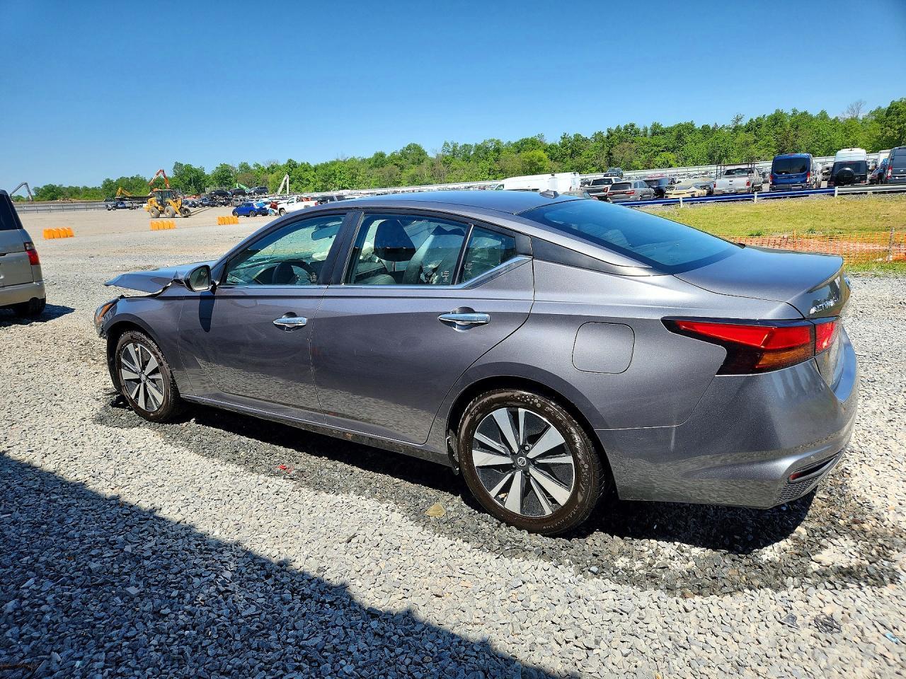 2022 NISSAN ALTIMA — фото 2