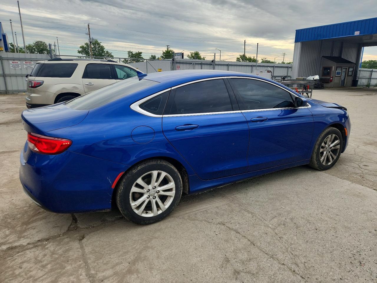 2015 CHRYSLER 200 — фото 3