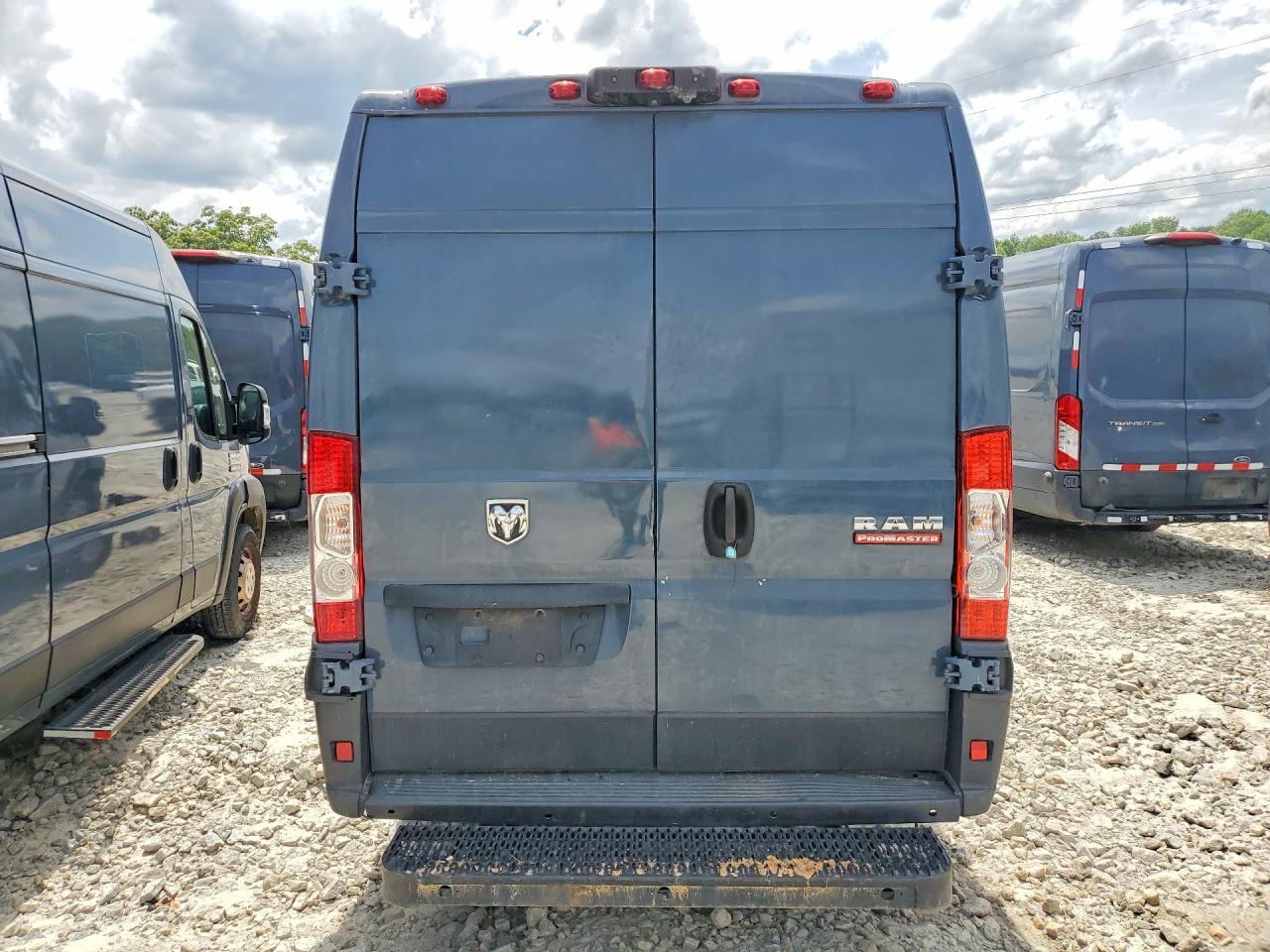 RAM PROMASTER 3500