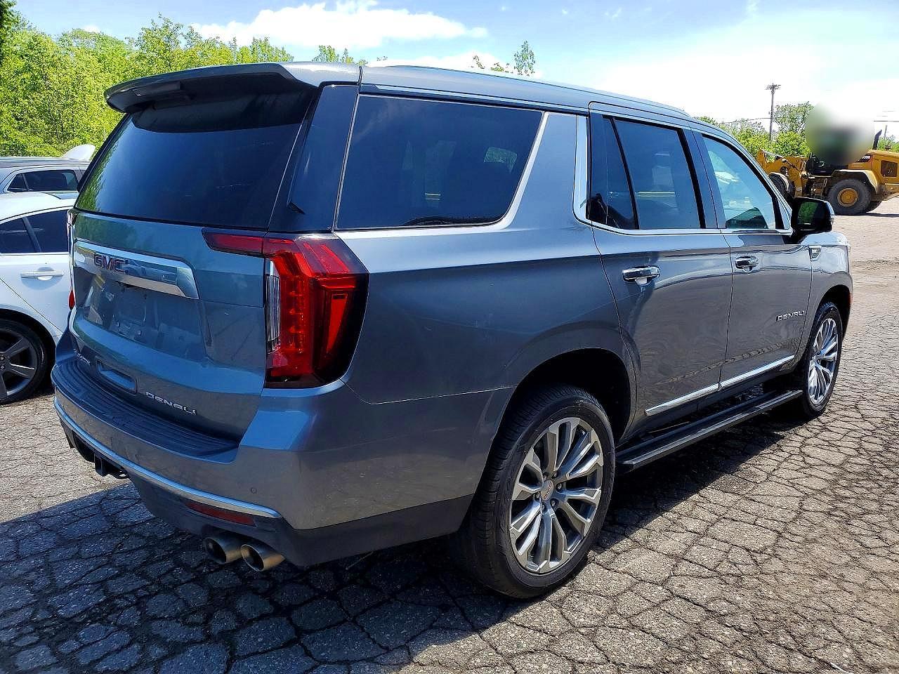 GMC YUKON
