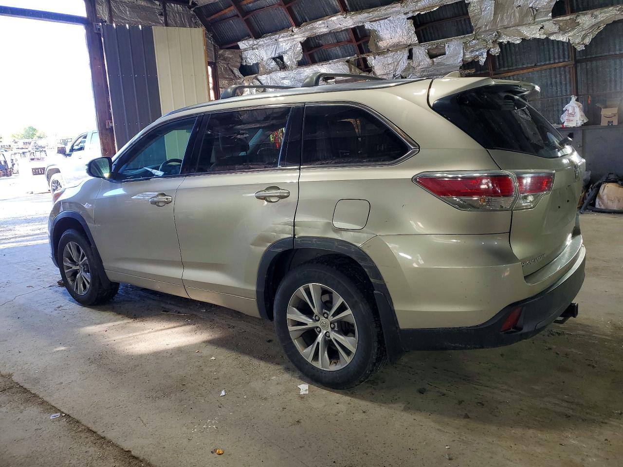 TOYOTA HIGHLANDER