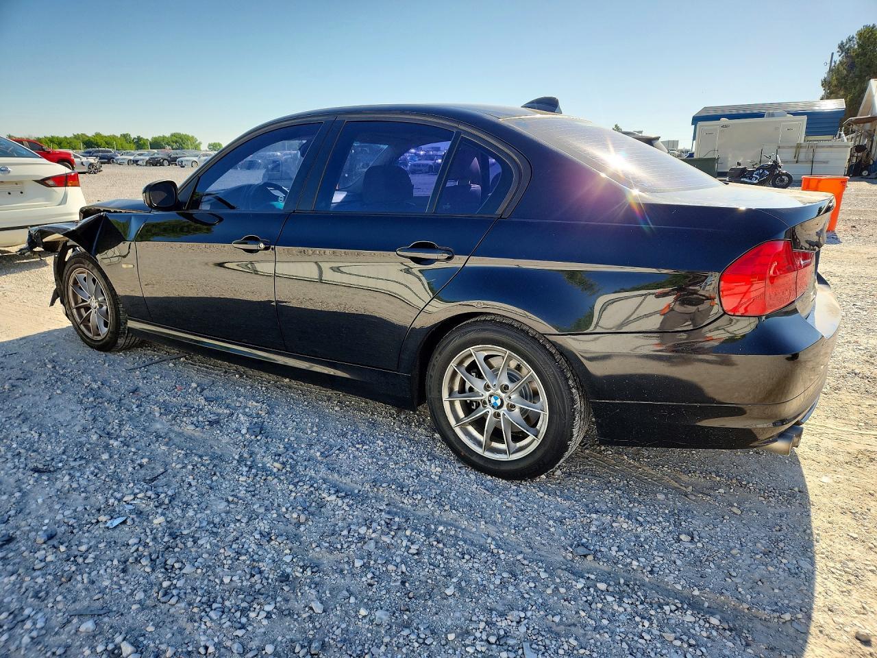 2010 BMW 3 SERIES — фото 2