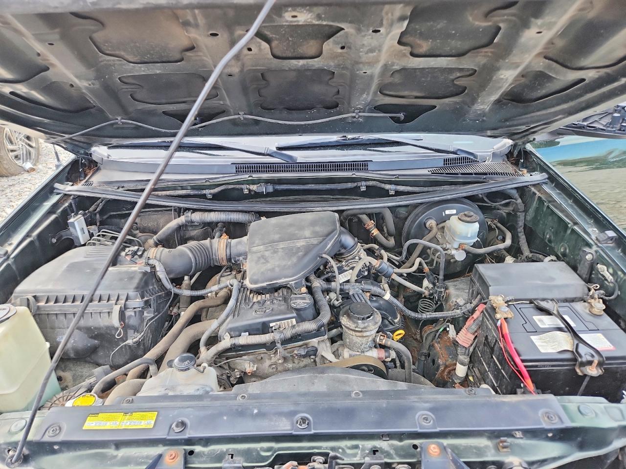 TOYOTA TACOMA