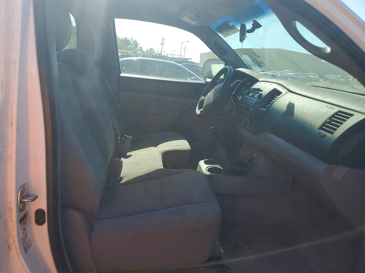 TOYOTA TACOMA