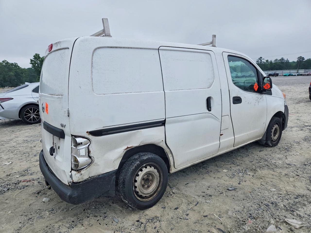 2015 NISSAN NV200 — фото 3